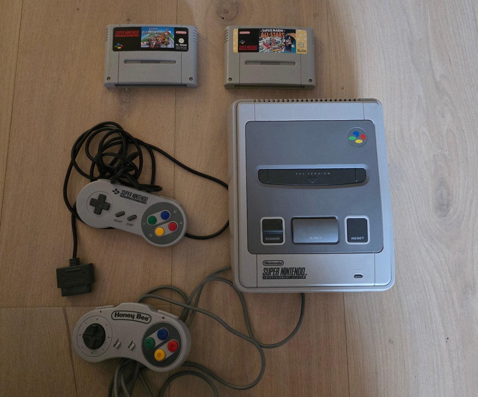 SNES spelcomputer met 2 controllers en 2 spellen, Spelcomputers en Games, Games | Nintendo Super NES, Ophalen, Gebruikt