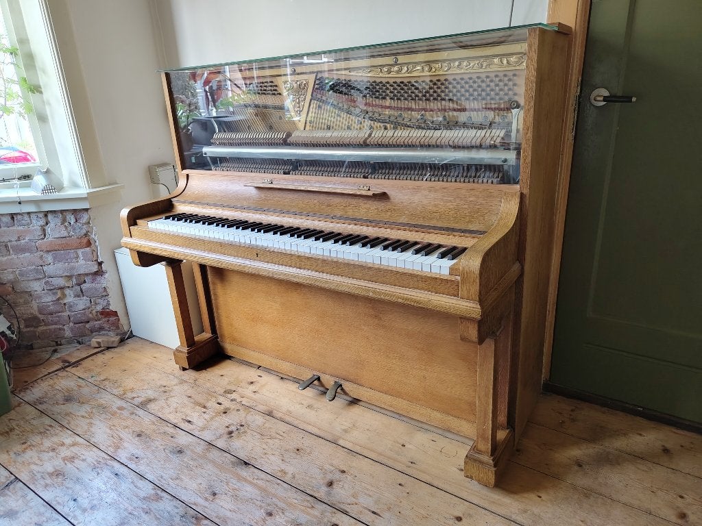 Klassieke piano, Muziek en Instrumenten, Ophalen, Gebruikt, Bruin, Piano