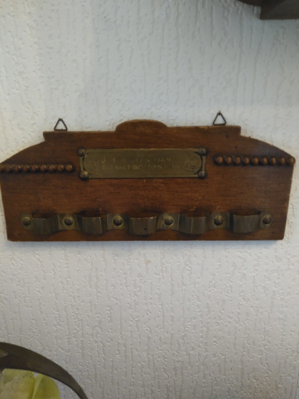 Antiek pijpenrek met tekst     ,hout met Koper, Ophalen