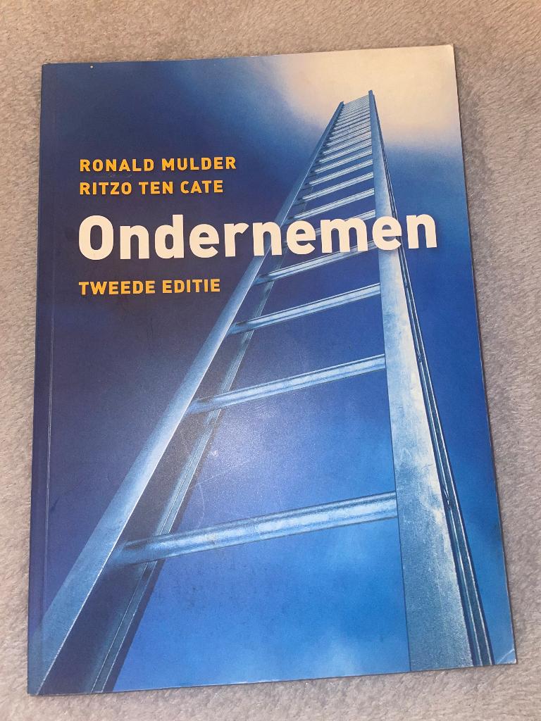 Schoolboeken divers, Boeken, Gelezen, Diverse auteurs, Ophalen of Verzenden, Bedrijfseconomie of M&O
