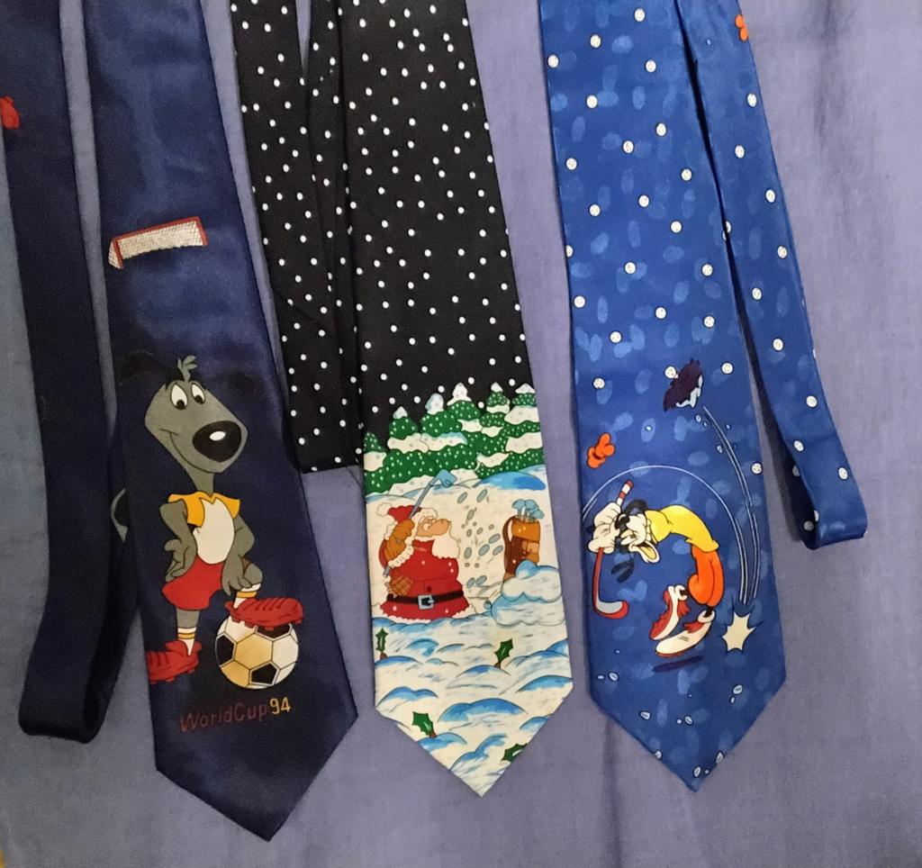 Vintage Stropdas Voetbal Golf Kerst, Kleding | Heren, Stropdassen, Verzenden, Gedragen, Blauw, Met patroon
