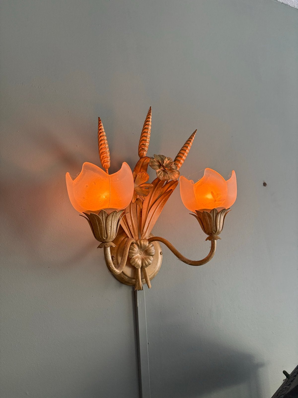2 stuks Wandlamp met Twee Lichtpunten, Ophalen, Gebruikt, Overige fittingen, Metaal