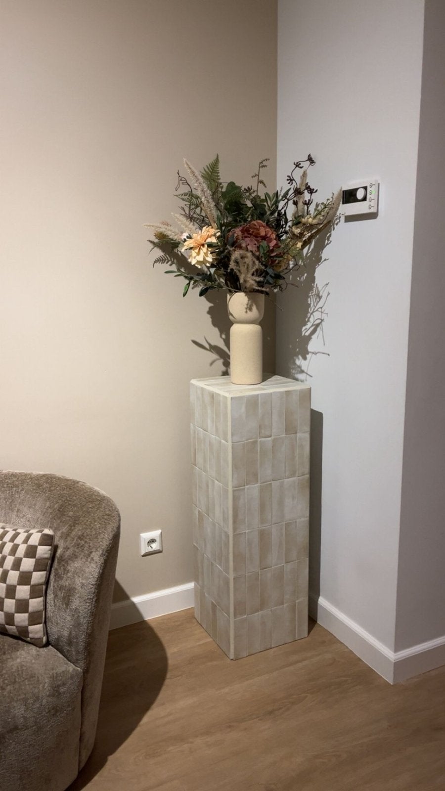 Stijlvolle Sokkel / Plantenstandaard - Beige Tegeldesign, Ophalen, Zo goed als nieuw