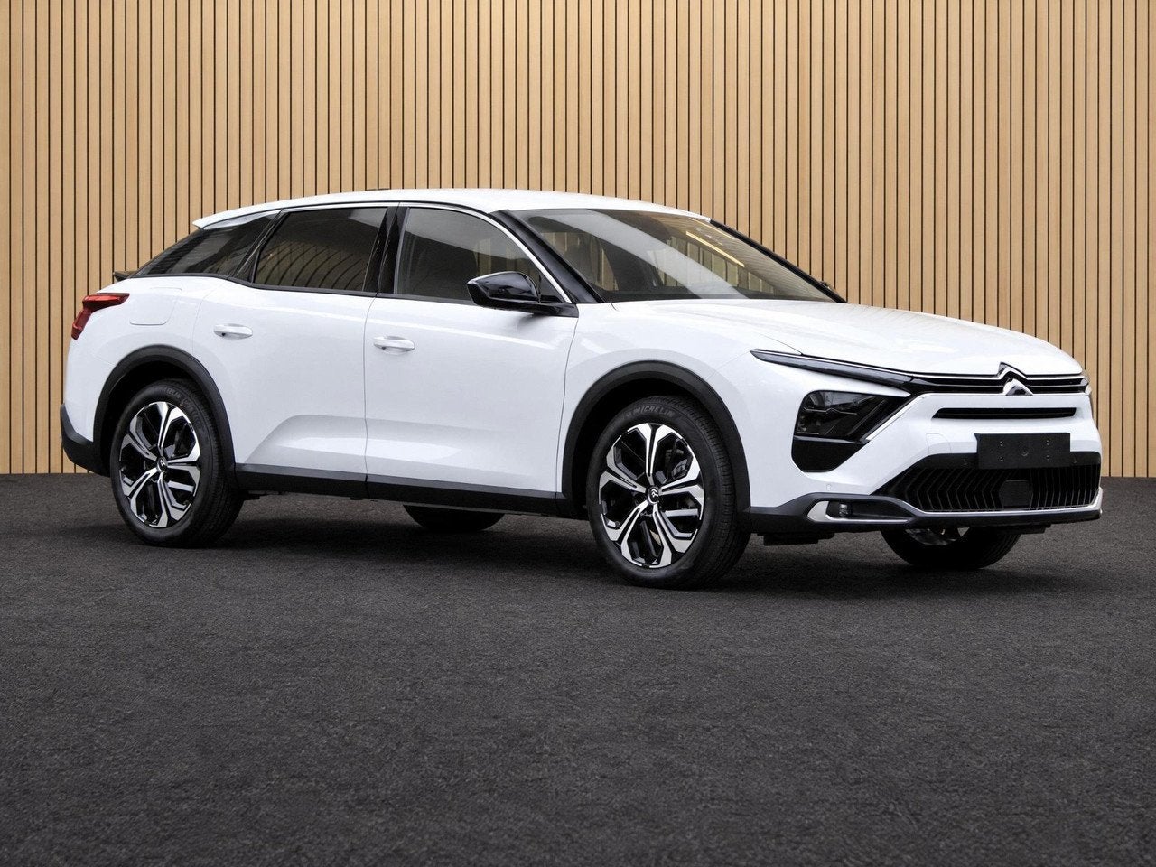 Citroën C5 X HYBRID 145 MAX FINAL EDITION VOORRAAD KORTING, Auto's, Automaat, 145 pk, Gebruikt, 1199 cc