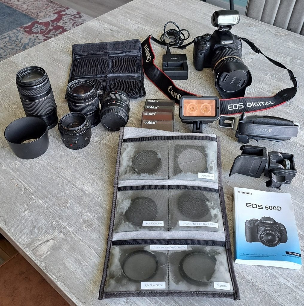 Canon EOS 600D complete fotocameraset met CANON Speedlite, Spiegelreflex, Geheugenkaart, Canon, Zo goed als nieuw