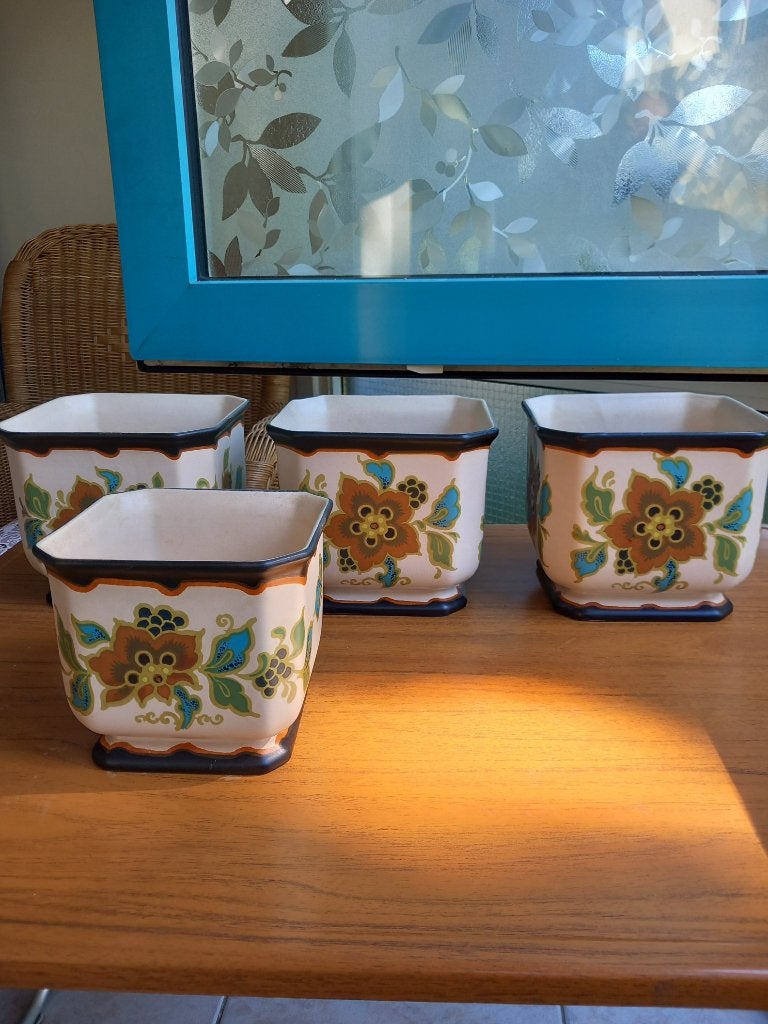 3x grote en 1x kleine bloempotten modeca gouda plateel, Ophalen