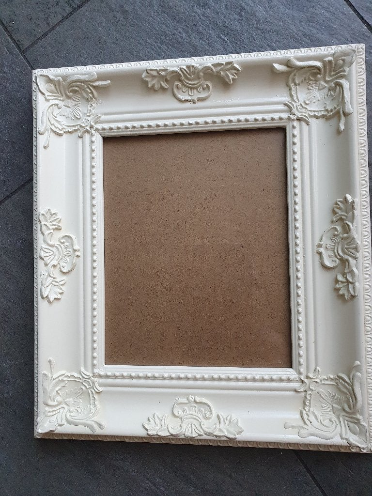Decoratieve houten fotolijsten met sierrand, Audio, Tv en Foto, Fotografie | Fotolijsten, Gebruikt, Hangend, Standaard fotolijst