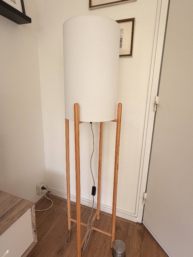 Landelijke vloerlamp hout, Huis en Inrichting, Lampen | Vloerlampen, Ophalen, Zo goed als nieuw, Hout, 150 tot 200 cm
