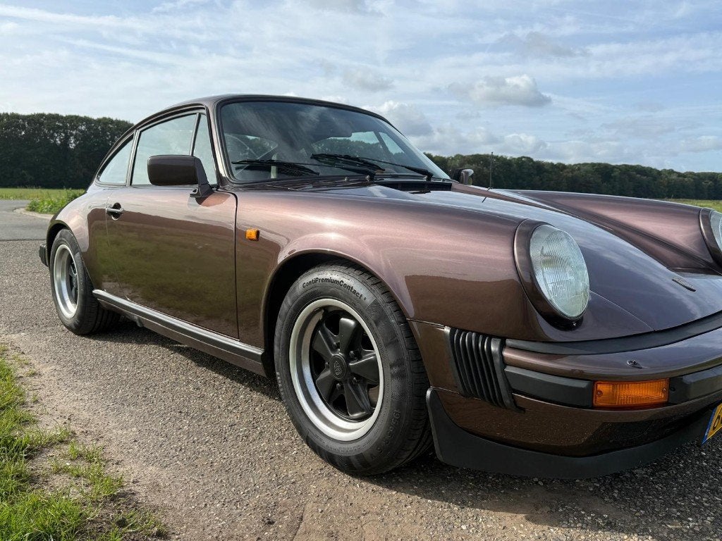 Porsche 911 3.0 SC Coupe '82 pallisander - pascha interieur, 1140 kg, Leder en Stof, Bruin, Handgeschakeld
