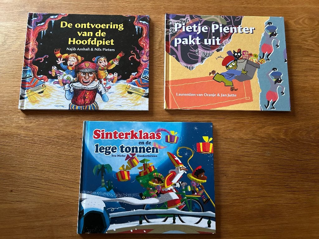 Kinderboeken 3 stuks met sinterklaasverhalen, Ophalen of Verzenden, Zo goed als nieuw, Fictie algemeen