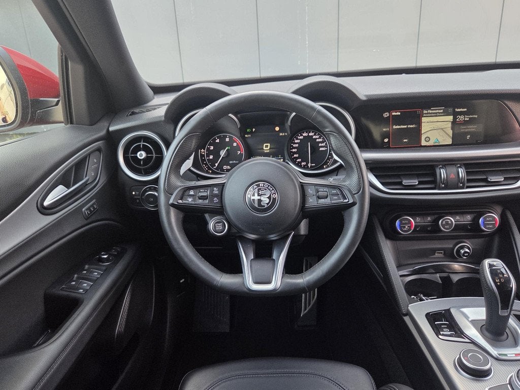 Alfa Romeo Stelvio 2.0 200pk Automaat AWD Sprint | Apple-And, Automaat, 1995 cc, 1655 kg, Bedrijf
