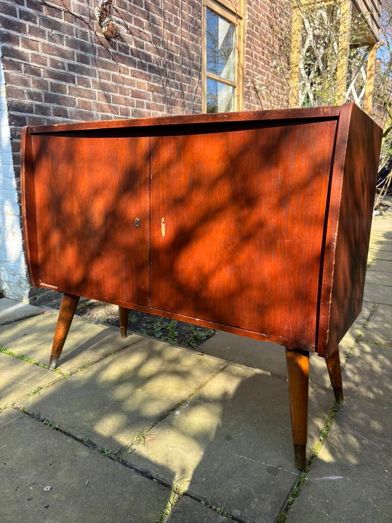 Vintage Midcentury naaikast / kastje op pootjes, Ophalen