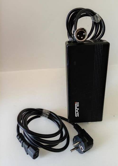 SANS Acculader SSLC165V55 ( 54.6 V ), Fietsen en Brommers, Fietsaccessoires | Fietsaccu's, Ophalen of Verzenden, Gebruikt