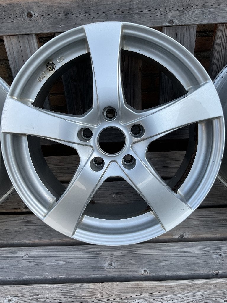 Velgen Dezent 17 inch, 5 spaaks , steek 5x 114,3, Ophalen, Zo goed als nieuw