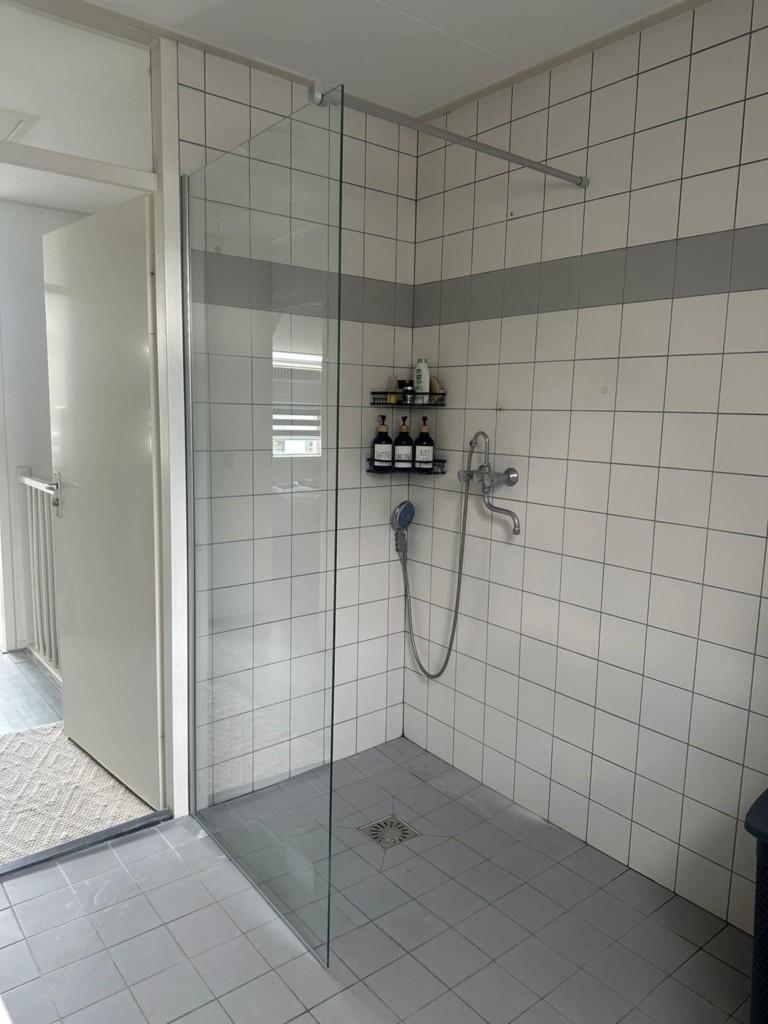 Glazen douchewand, inloopdouche, moderne stijl, Ophalen, Zo goed als nieuw, Glas, Douche