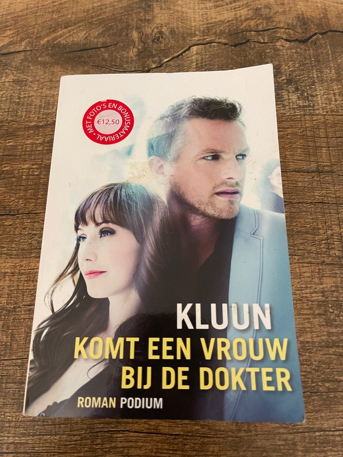 Kluun - Komt een vrouw bij de dokter, Ophalen of Verzenden, Gelezen