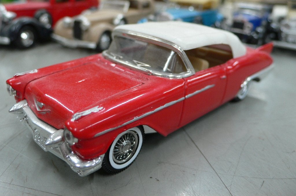 cadillac eldorado biaritz convertible  solido l age d or1/43, Hobby en Vrije tijd, Modelauto's | 1:43, Nieuw, Auto, Solido, Verzenden