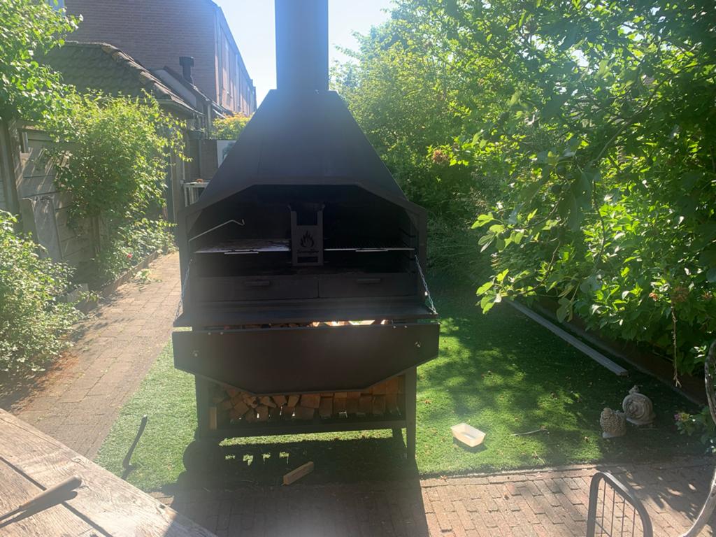 Afrikaanse Braai Fire Buitenhaard 1200 met los haardrooster, Ophalen, Gebruikt