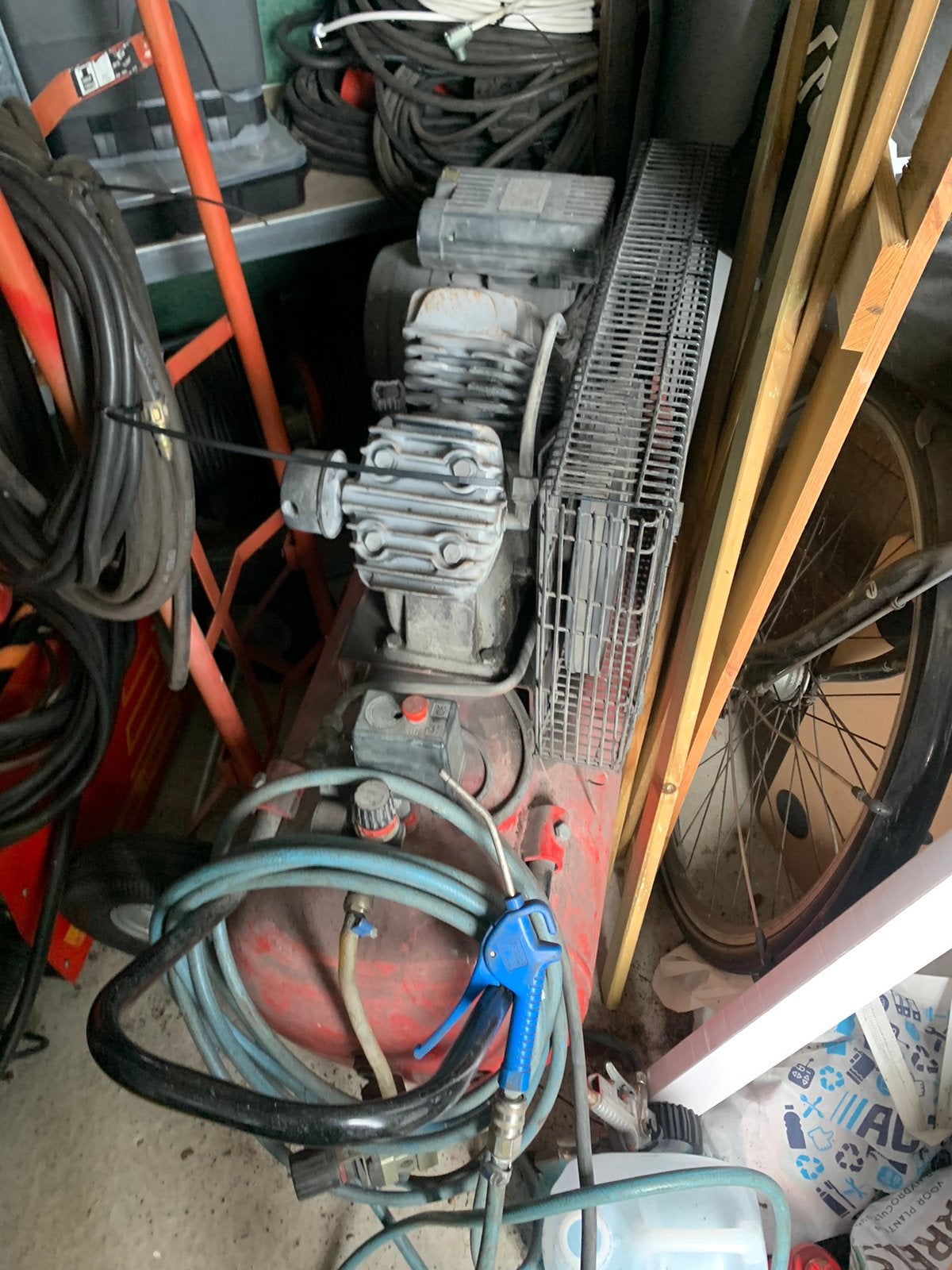 Compressor 100 l merk FINI op 230V, Doe-het-zelf en Verbouw, Compressors, 100 liter of meer, Ophalen, Zo goed als nieuw
