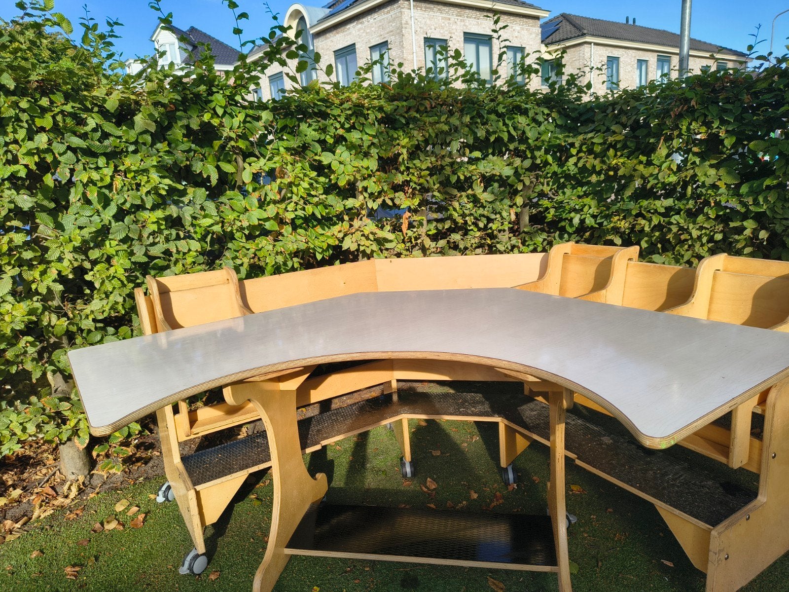Tafel en bank kinderopvang GRATIS, Ophalen, Gebruikt, Rechthoekig, 50 tot 100 cm