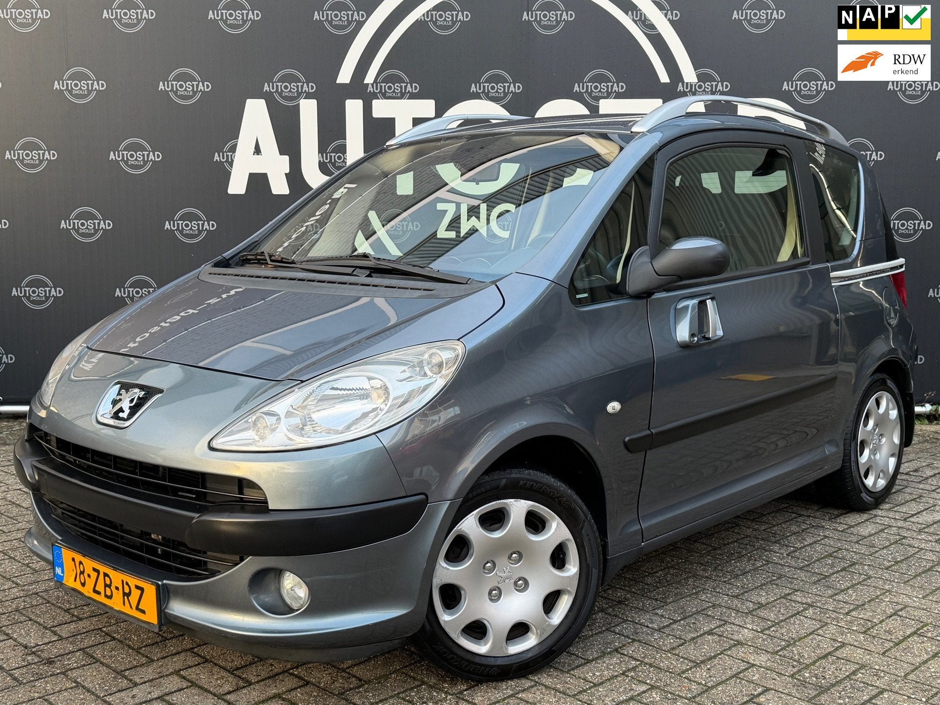 Peugeot 1007 1.6-16V Gentry NL-Auto / NAP / APK / Airco / El, Auto's, Peugeot, Voorwielaandrijving, Stof, 1090 kg, Bedrijf