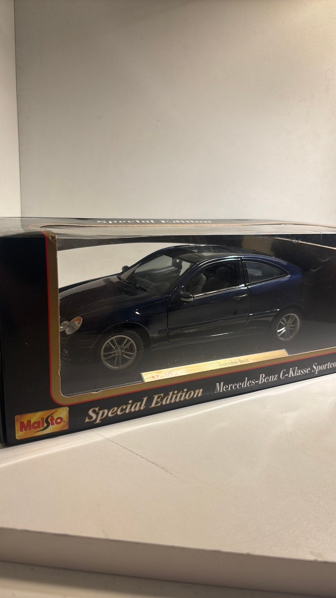 Mercedes benz c- klasse sportcoupe maisto 1.18, Hobby en Vrije tijd, Maisto, Ophalen of Verzenden, A, A