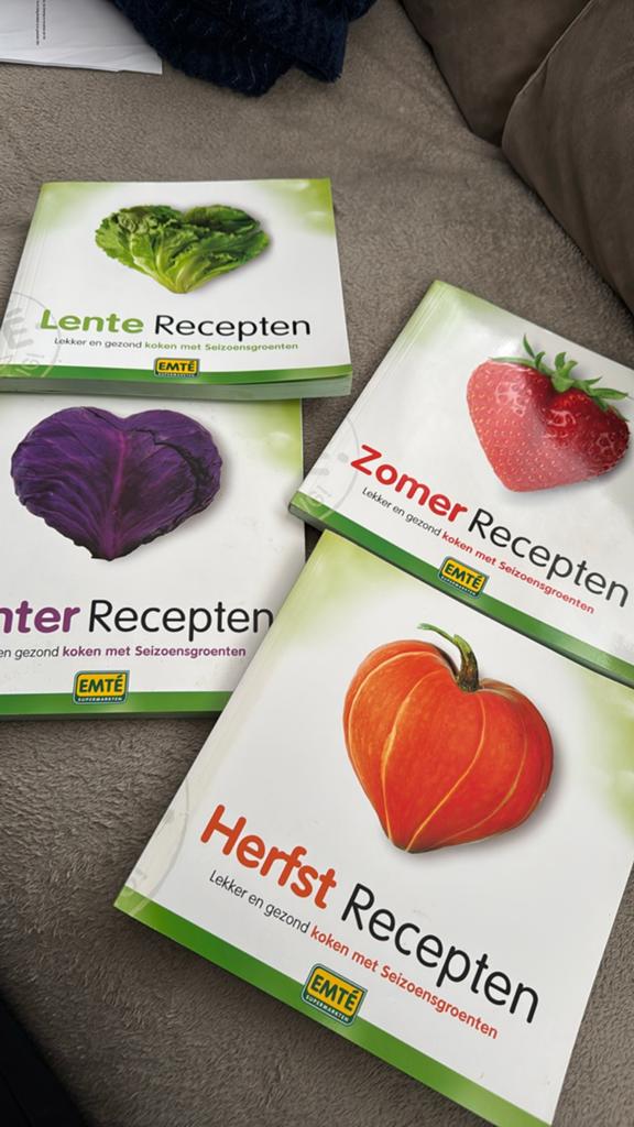EMTE Receptenboeken: Lente, Zomer, Herfst, Winter, Boeken, Hoofdgerechten, Ophalen of Verzenden, Zo goed als nieuw, Gezond koken