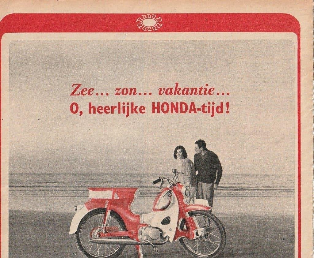 retro reclame 1963 Honda brommer 50 Moped op vakantie, Verzenden, Overige typen