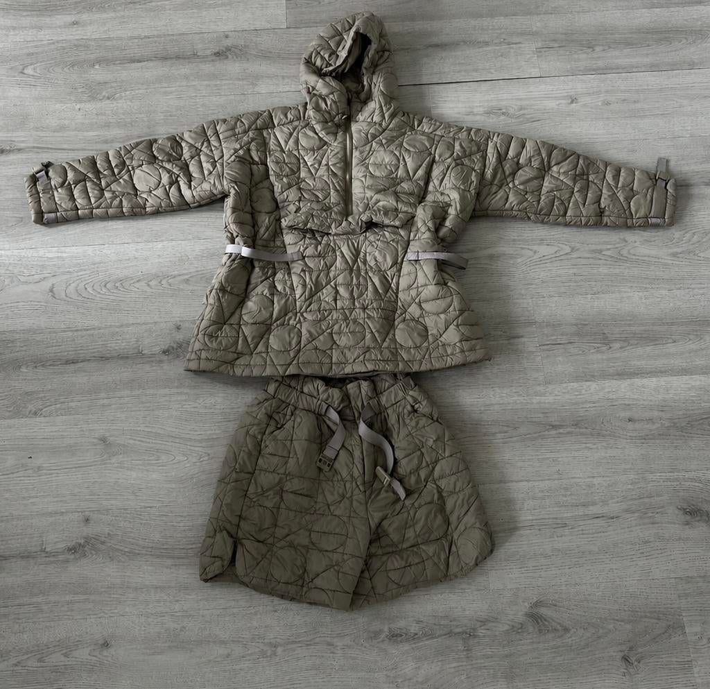 H&M move. Size-S., Kleding | Dames, Ophalen of Verzenden, Nieuw, Beige
