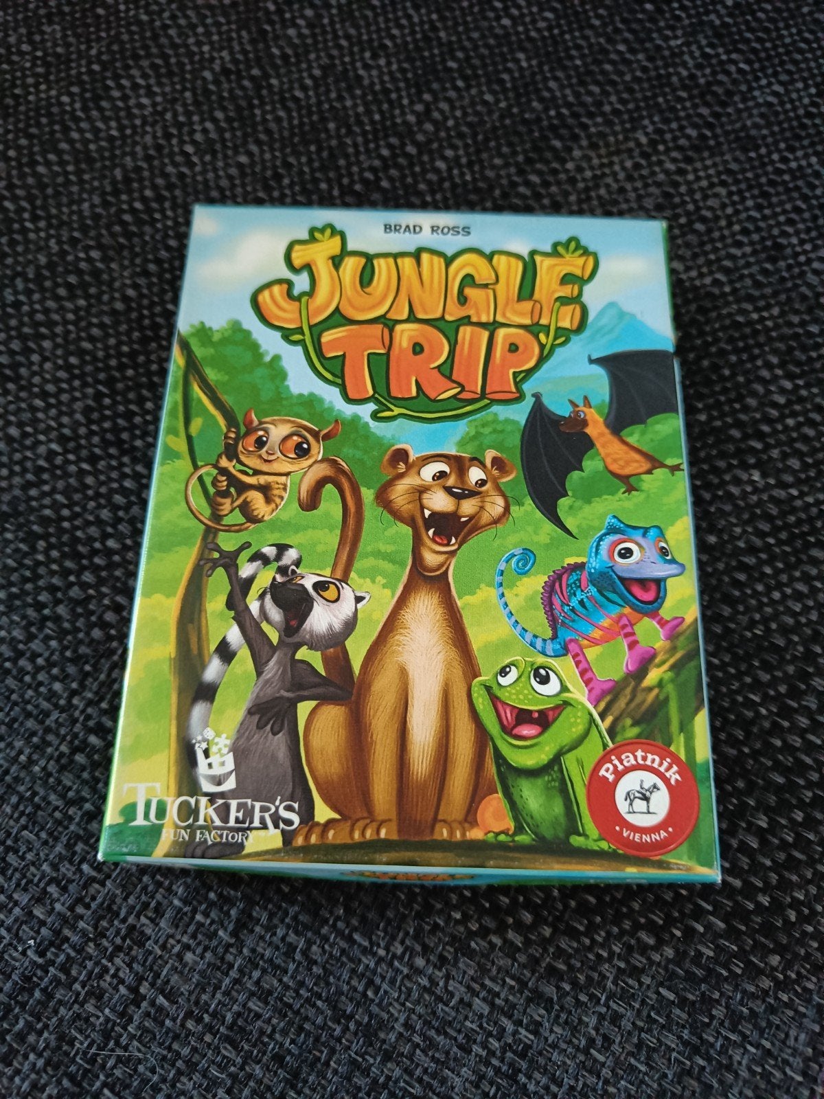 Jungle Trip Kaartspel - Leuk familiespel!, Een of twee spelers, Ophalen of Verzenden, Zo goed als nieuw, Piatnik