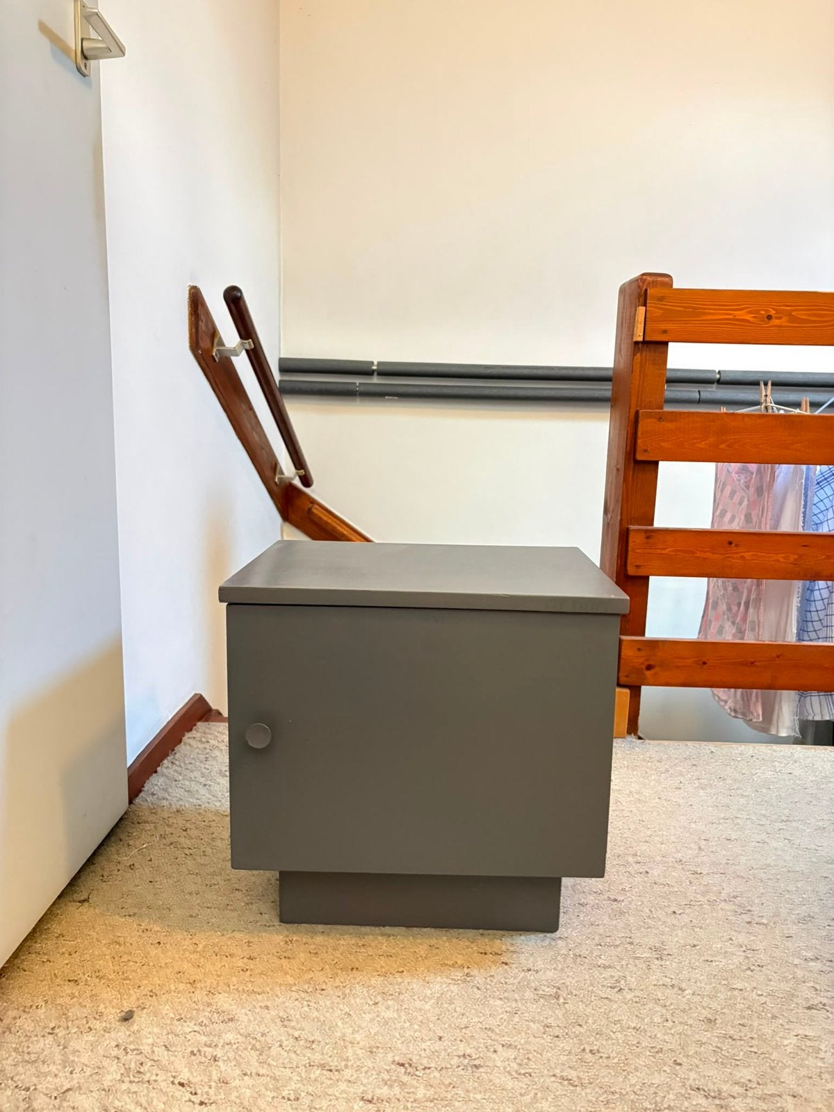 Nachtkastje, Ophalen, Gebruikt, Minder dan 45 cm, 55 tot 70 cm