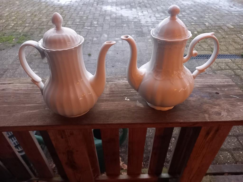 2 porceleinen koffiepotten, Antiek en Kunst, Ophalen of Verzenden