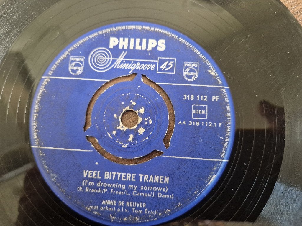 Annie de Reuver – Veel Bittere Tranen, Cd's en Dvd's, 7 inch, Ophalen of Verzenden, Zo goed als nieuw, Nederlandstalig