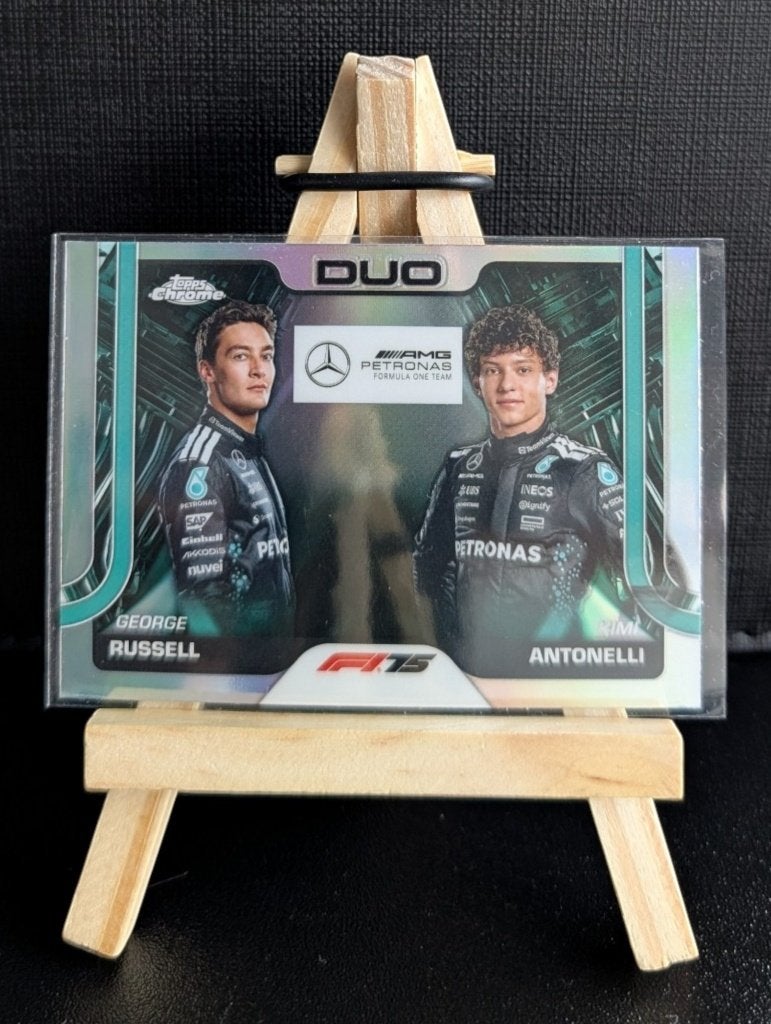 2025 topps chrome f1 Kimi antonelli / George #167 refractor, Ophalen of Verzenden, Zo goed als nieuw, Plaatje
