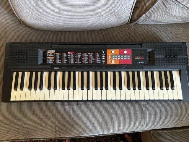 Keyboard Yamaha PSR-F51, Ophalen, Gebruikt, 61 toetsen, Yamaha