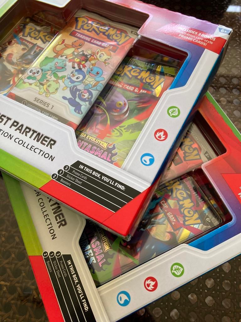 2x Pokemon First Partner illustration collection (Series 1), Ophalen of Verzenden, Nieuw