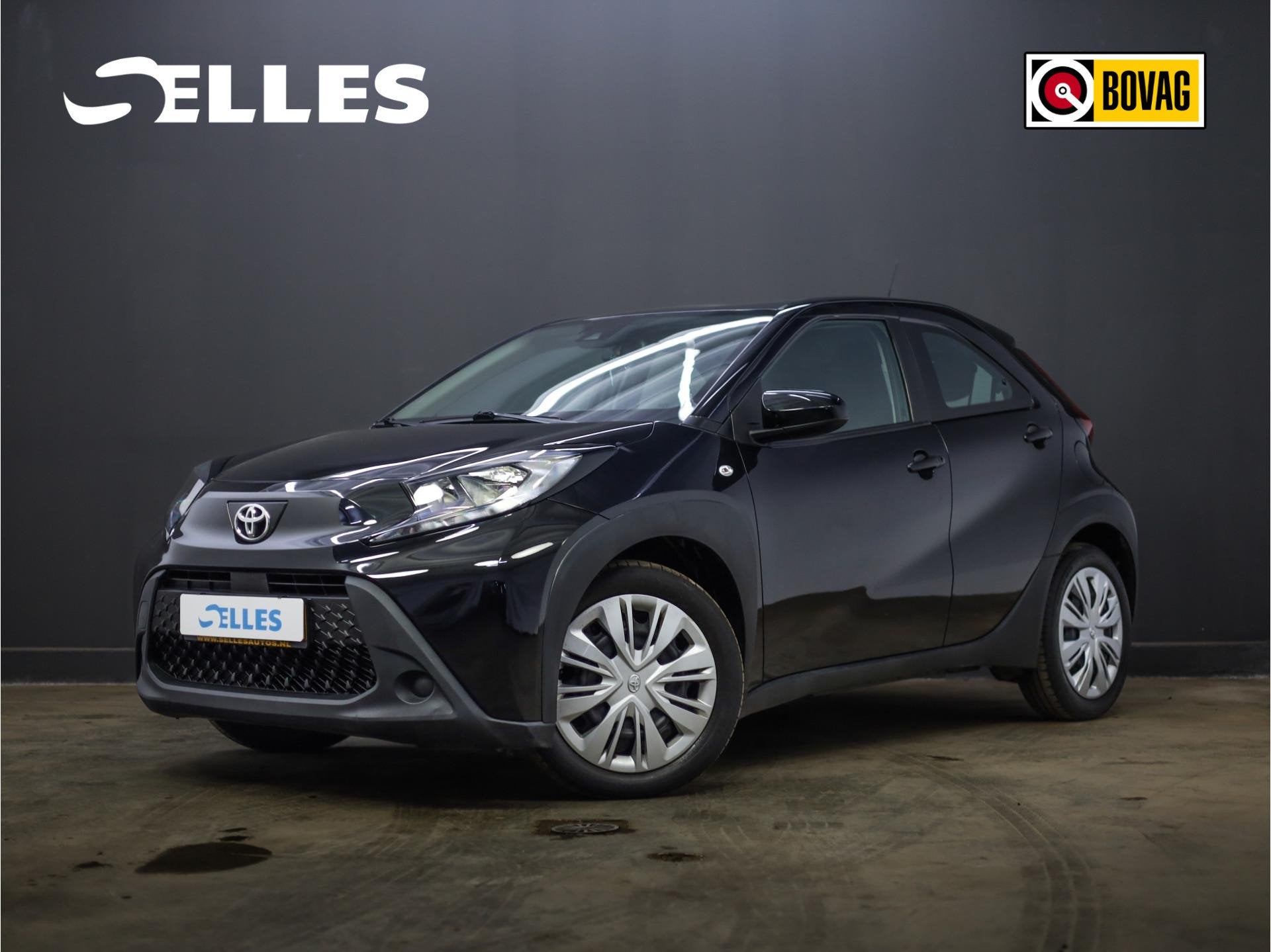 Toyota Aygo X 1.0 VVT-i S-CVT Play Automaat | Camera | Adapt, Auto's, Toyota, Stof, Gebruikt, Origineel Nederlands, 3 cilinders