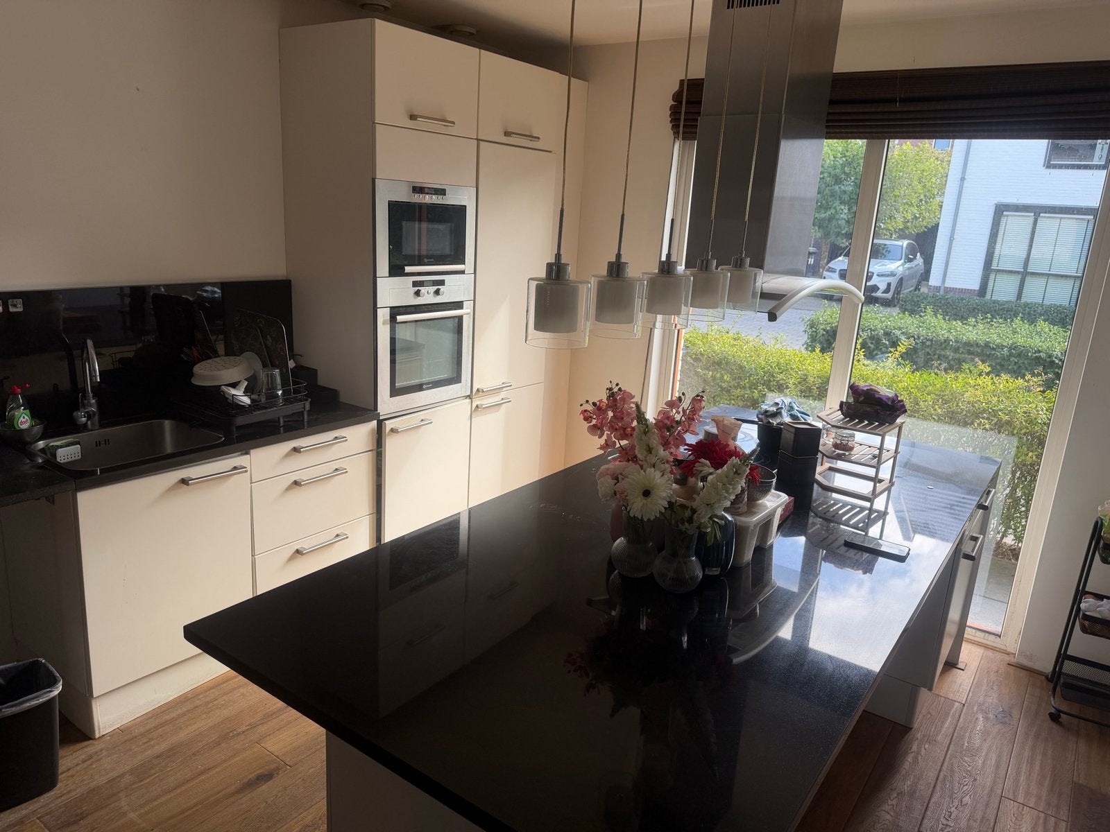 Moderne keuken met kookeiland en inbouwapparatuur, Ophalen, Gebruikt, Overige typen, Graniet of Steen