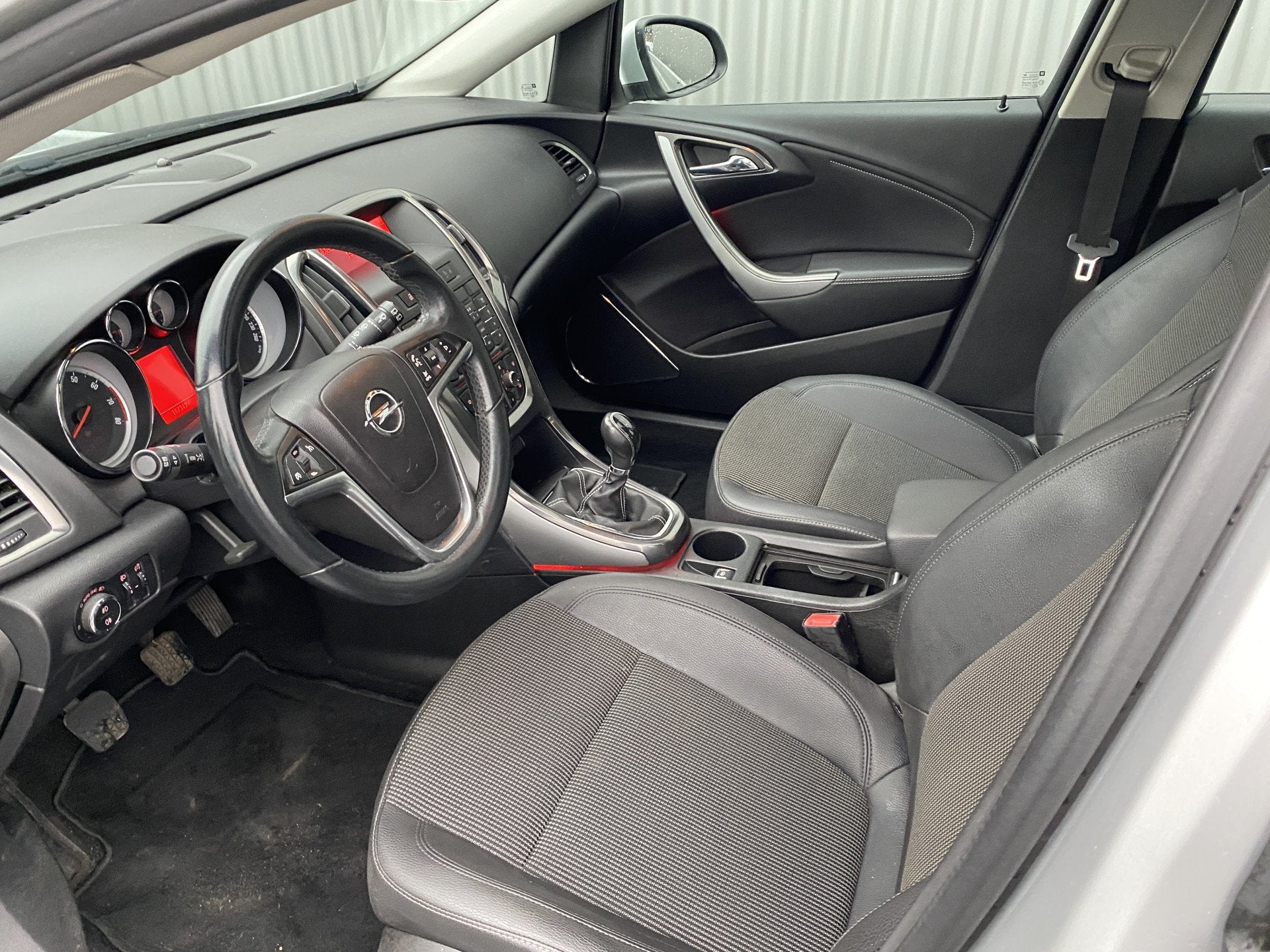Opel Astra Sports Tourer 1.4 Turbo Cosmo Clima, Half Leder,, Auto's, Voorwielaandrijving, Euro 5, Gebruikt, 4 cilinders