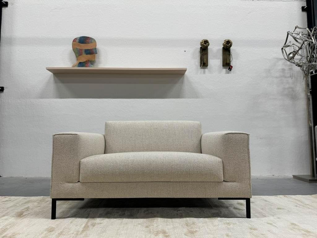Nieuw Design on Stock Aikon bank 2 zits Stof 144