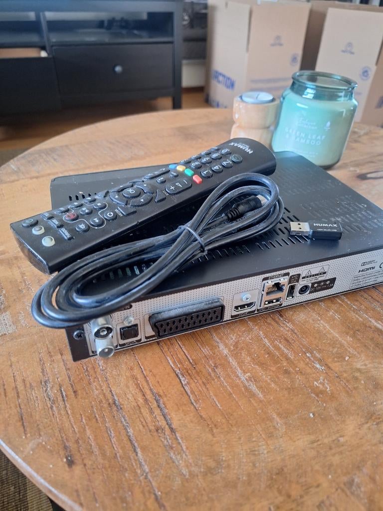 Humax digitale ontvanger met afstandsbediening, Ophalen of Verzenden, Gebruikt, Decoder