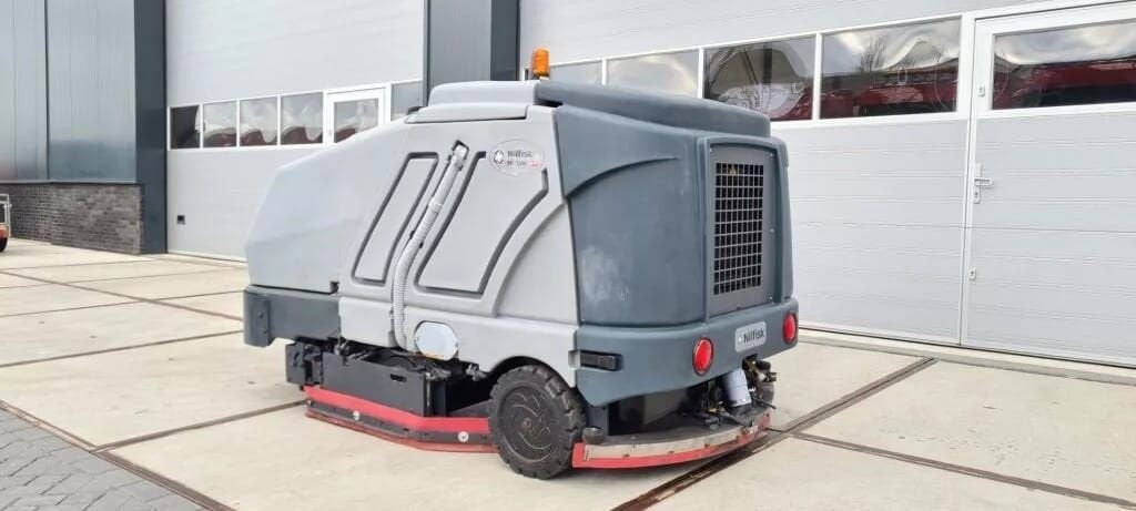 Nilfisk ER 1600 Ride on schrobmachine opzit dweilmachine vee, Ophalen, -, -, -