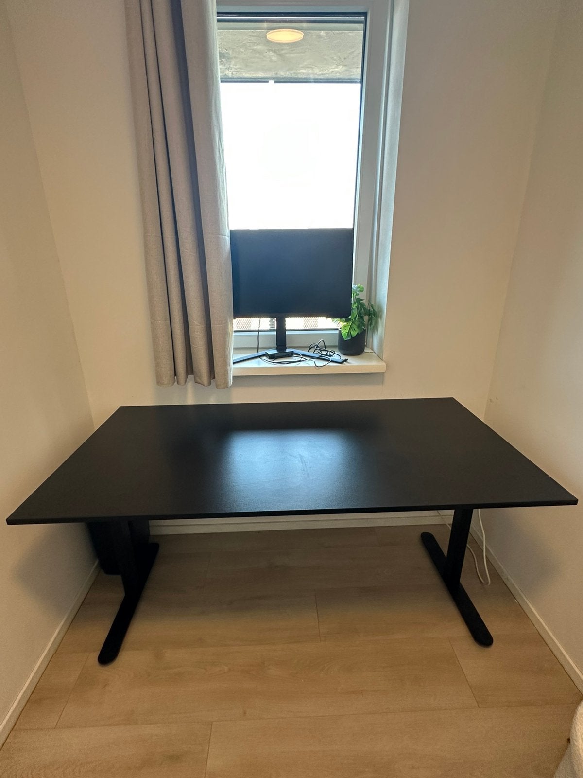 Bureau van 160x80, Ophalen, Zo goed als nieuw