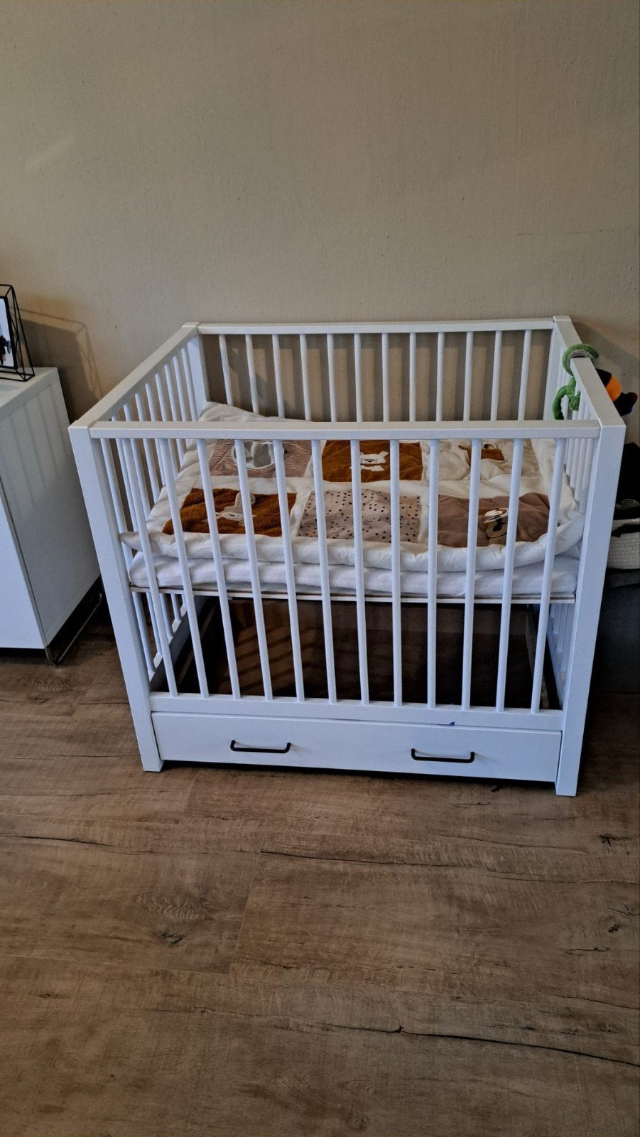 Witte Baby Box met Lade - Hoogte Verstelbaar, Kinderen en Baby's, Boxen, Ophalen, Gebruikt, Vierkant, In hoogte verstelbaar