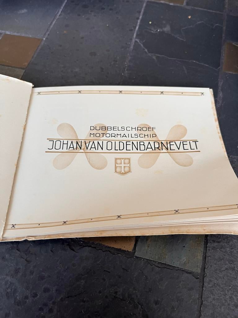 Dubbelschroef Motormailschip Johan van Oldenbarnevelt, Ophalen of Verzenden, Gelezen