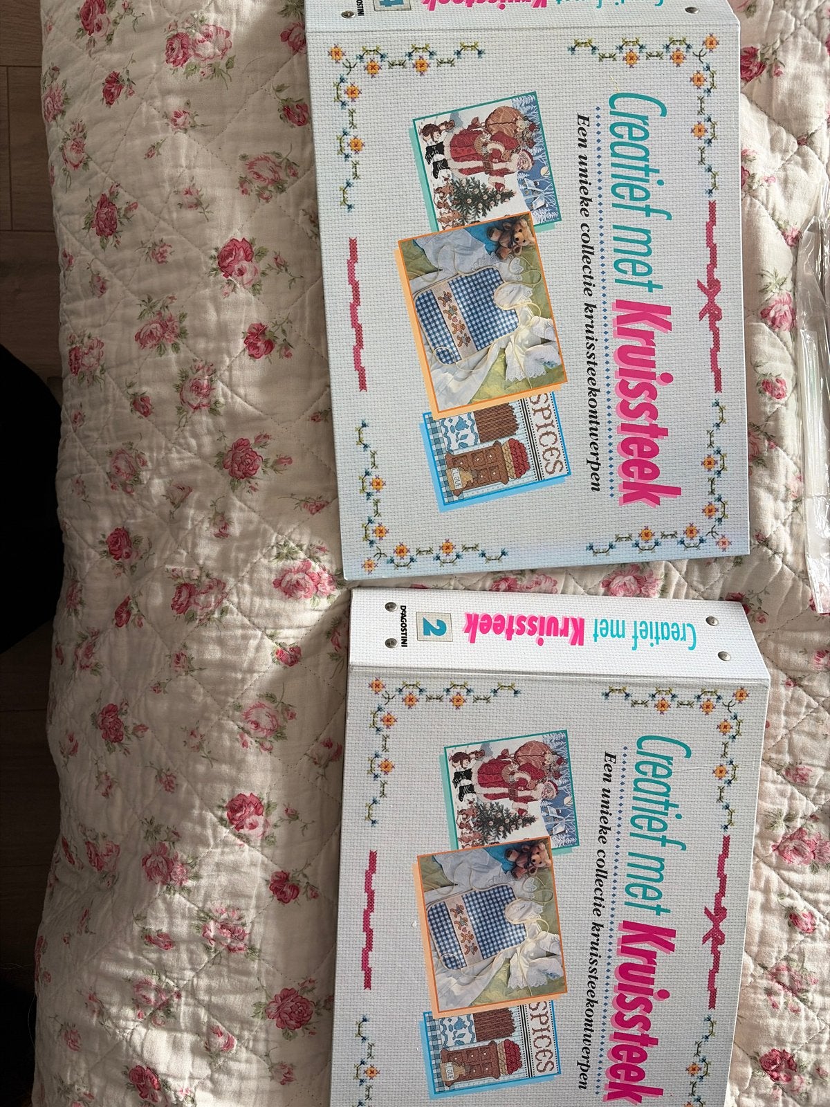 Borduurpatronen Creatief met Kruissteek  (3 mappen), Gebruikt, Meerkleurig, Papier of Karton, Knutselboek