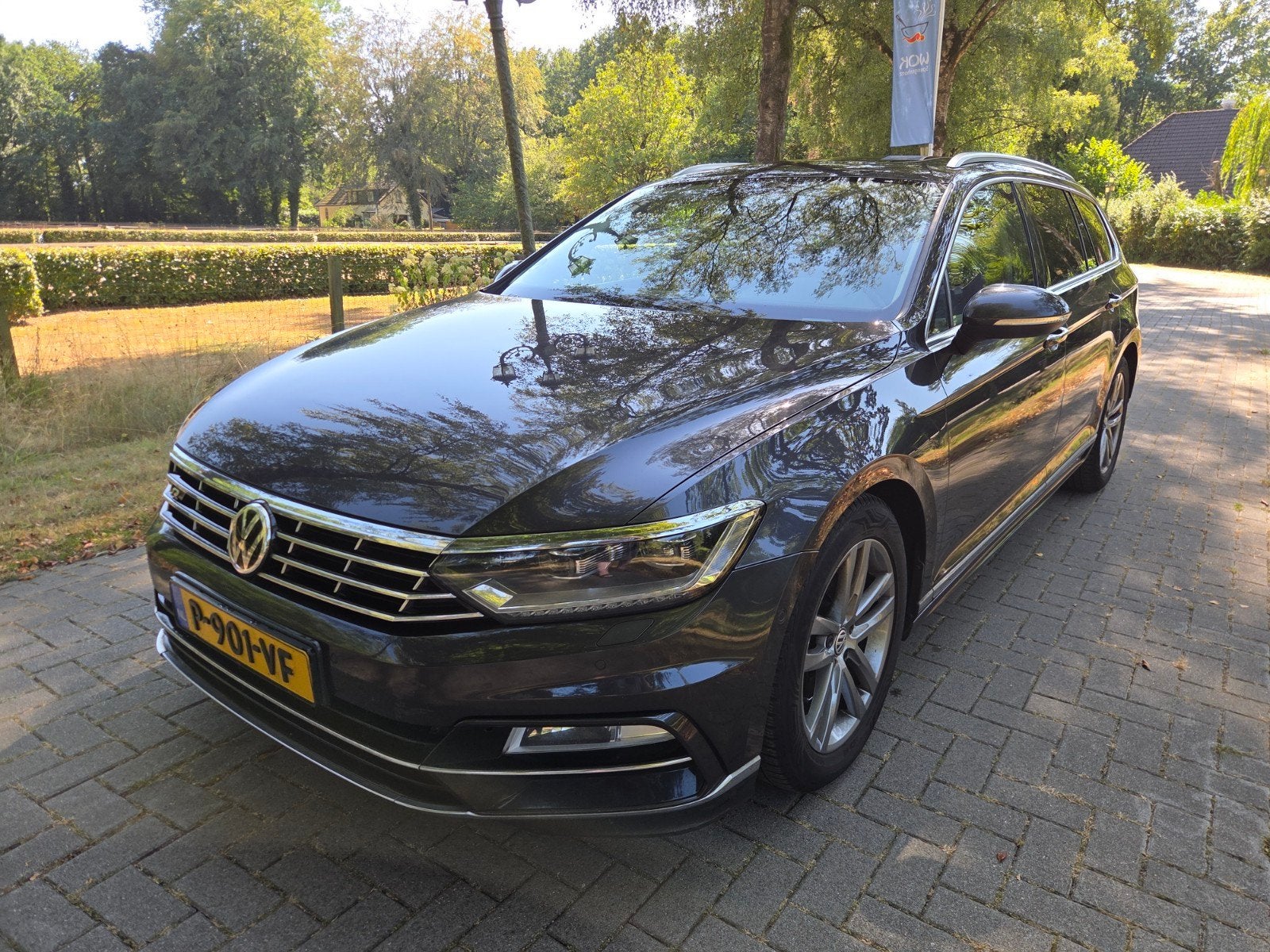 Volkswagen Passat 1.6 TDI R line  120pk automaat 2019 Grijs, Auto's, Euro 6, 4 cilinders, Alcantara, Diesel
