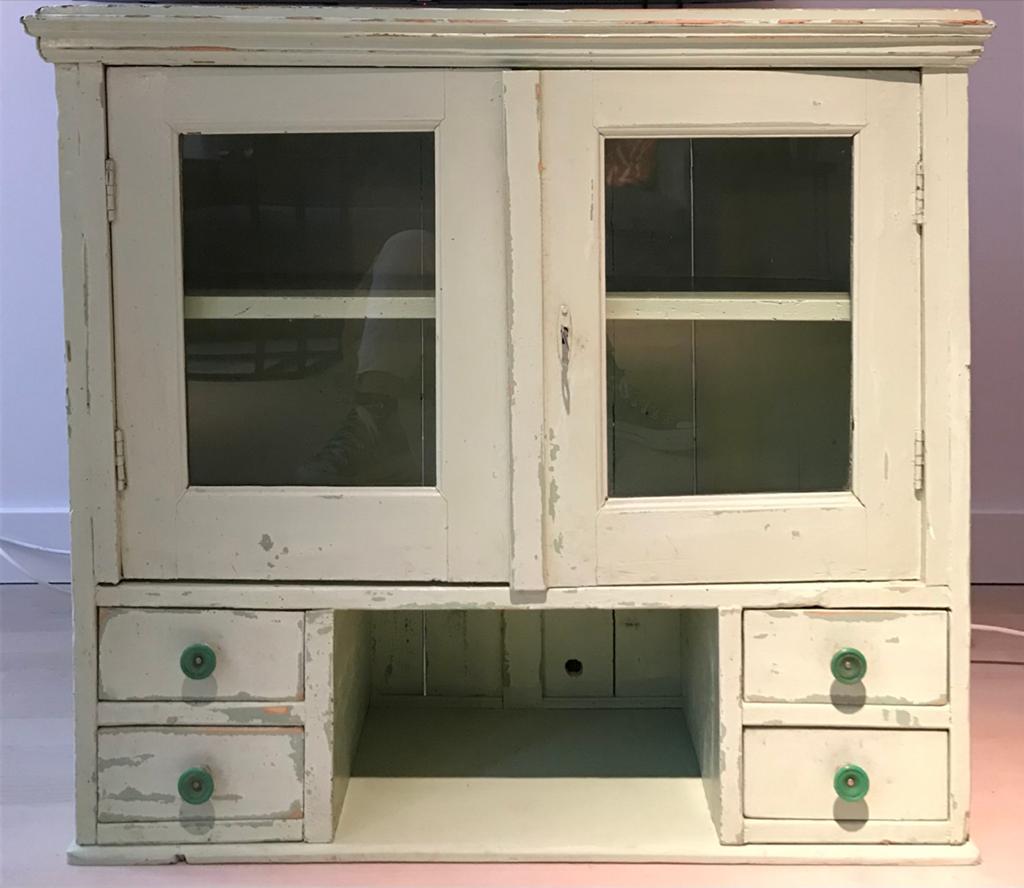 Vintage medicijnkastje / wandkastje met glazen deuren, Antiek en Kunst, Ophalen