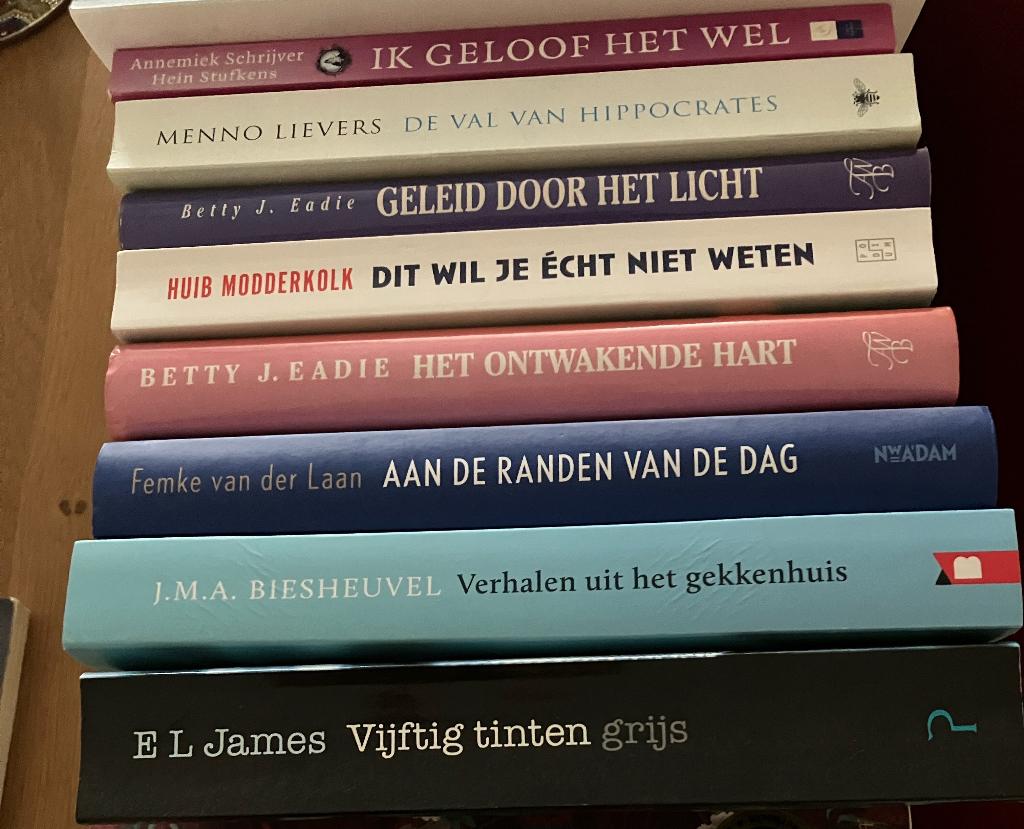 Ongeveer 50 boeken in één koop, Ophalen, Gelezen