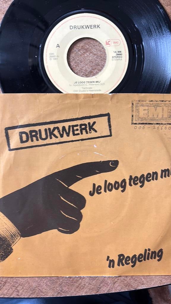 Drukwerk- je loog tegen mij, Ophalen of Verzenden, Zo goed als nieuw, Pop